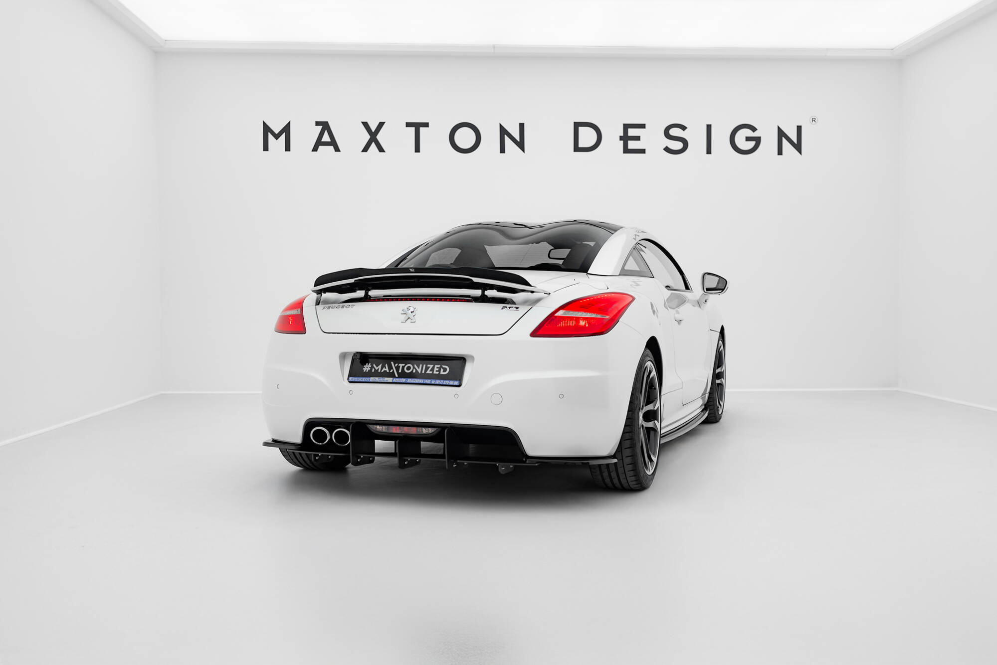Bodykit Peugeot RCZ MK1 maxton Glanzend zwart