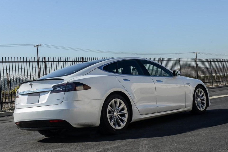 Achterklep Spoiler Tesla Model S Echt Carbon