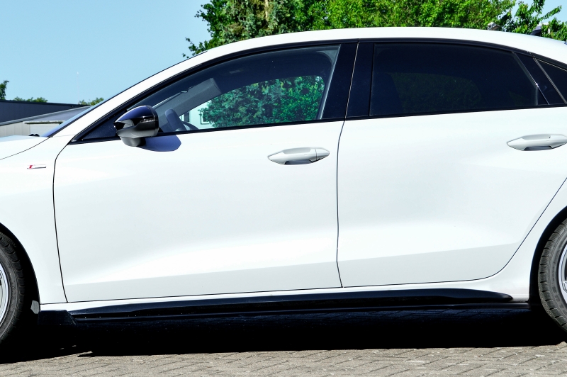 Zijskirts Audi A3 8Y S3 S-Line Limousine Glans Zwart