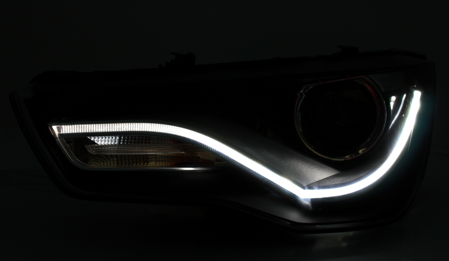 Koplampen Audi A1 2010-2014 LED Tube H7