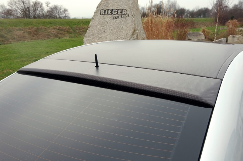 Dakraamspoiler Carbon met uitsparing voor antenne Mercedes W203