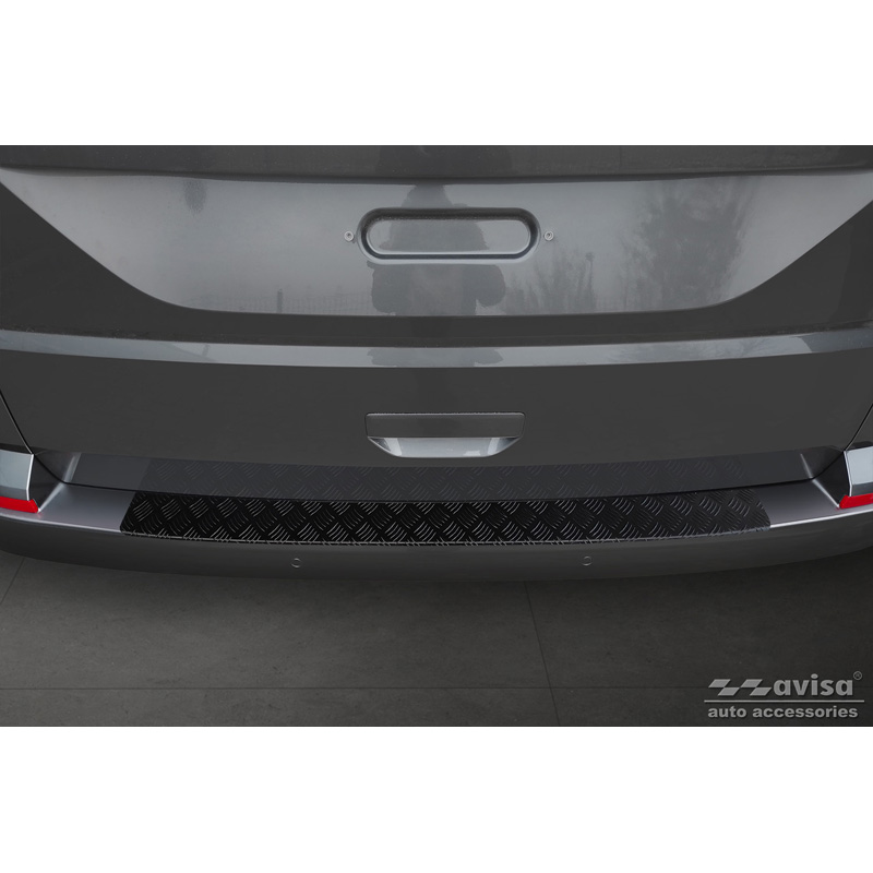 Matzwart Aluminium Achterbumperprotector  Volkswagen Transporter T6 2015- & FL 2019- (met achterklep) 'Riffled plate'