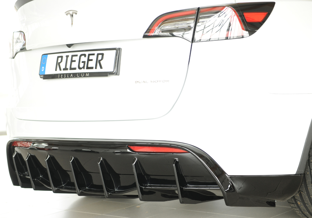 Diffuser Tesla Model Y Rieger Glans Zwart