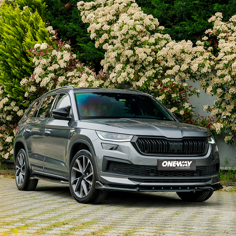 Oneway Voorspoilerlip  Skoda Kodiaq I (NS7) Sportline Facelift 2021-2024 - Glanzend zwart