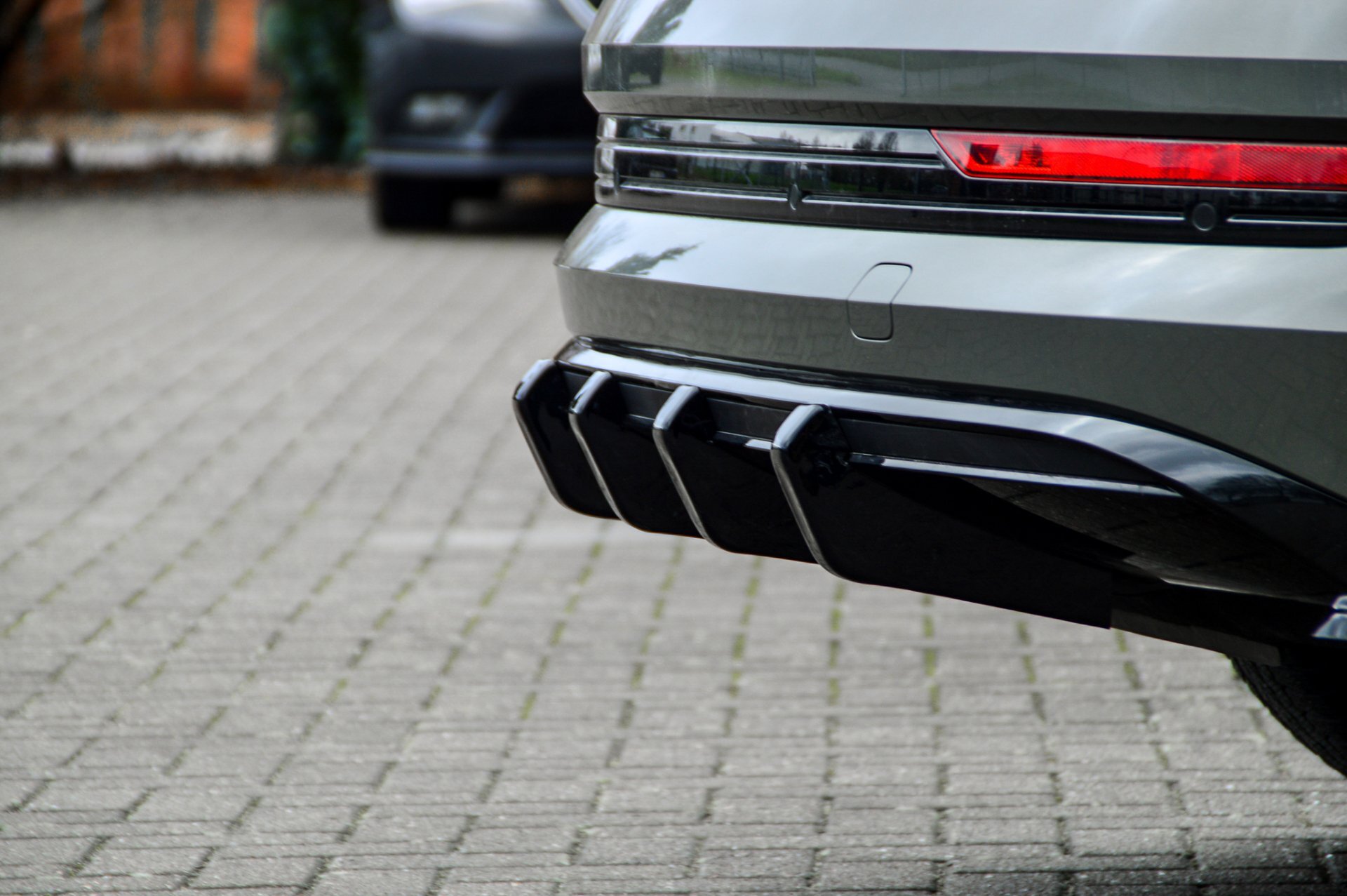 Bodykit Audi E-Tron S-Line IN Tuning Glans Zwart