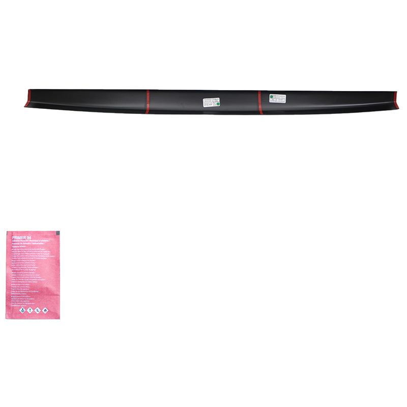 Achterklepafdeklijst  Toyota Hilux 2015-2020 - Matzwart