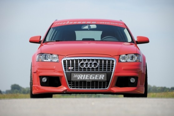 Orginele Audi ''S'' grill speciaal aangepast voor de Audi A3 8P
